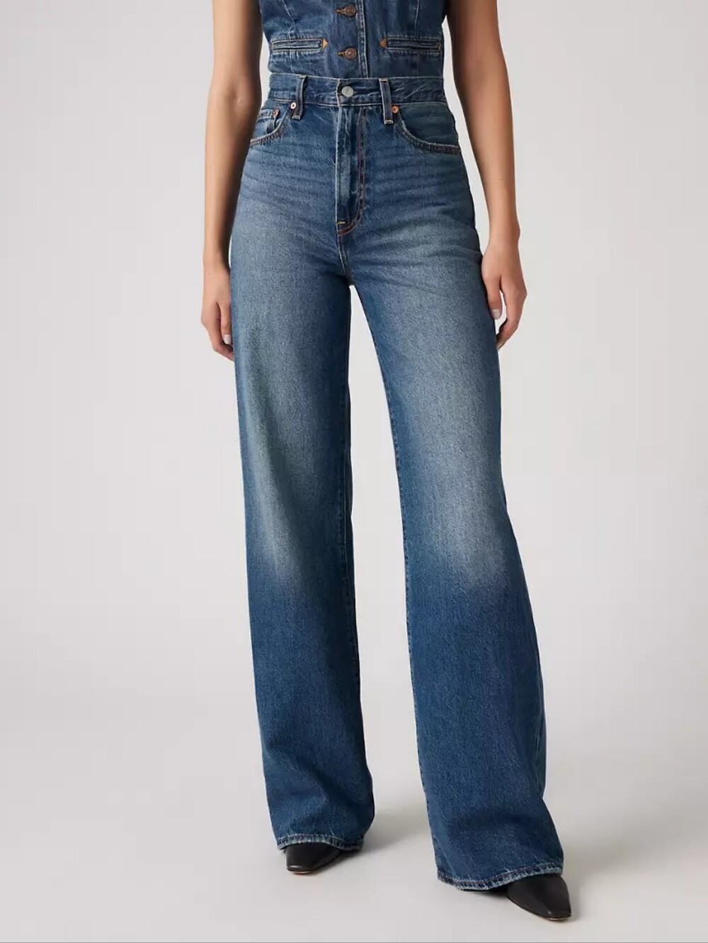 Levi's Premium Ribcage Wide Leg Jeans in Polar Permiter Dark Wash size 29